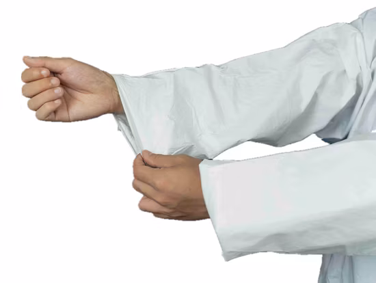 Combinaison de protection chimique type 4/5/6 avec capuche élastiquée anti